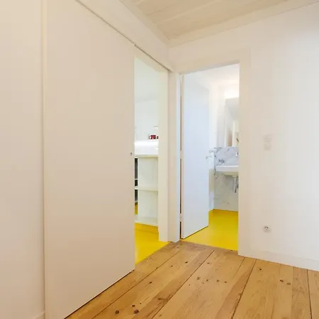 Apartman Feels Like Alfama Golden Flat *