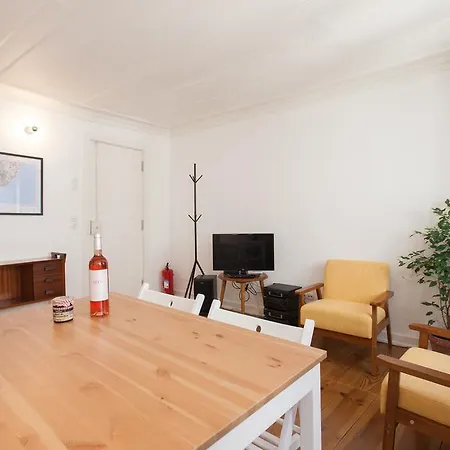 Apartman Feels Like Alfama Golden Flat *